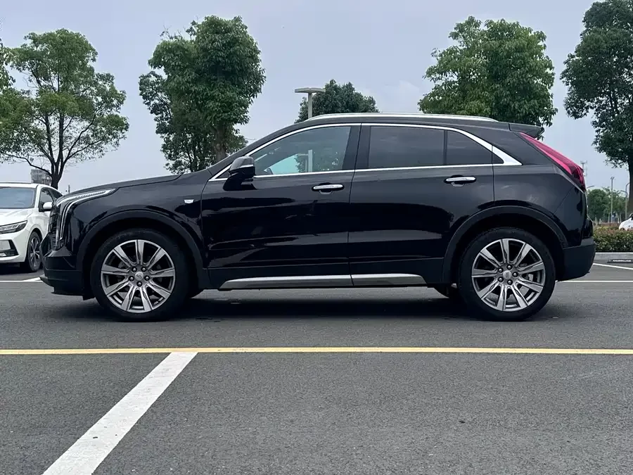 Cadillac XT4