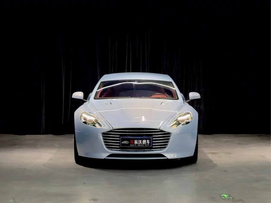 Aston Martin Rapide
