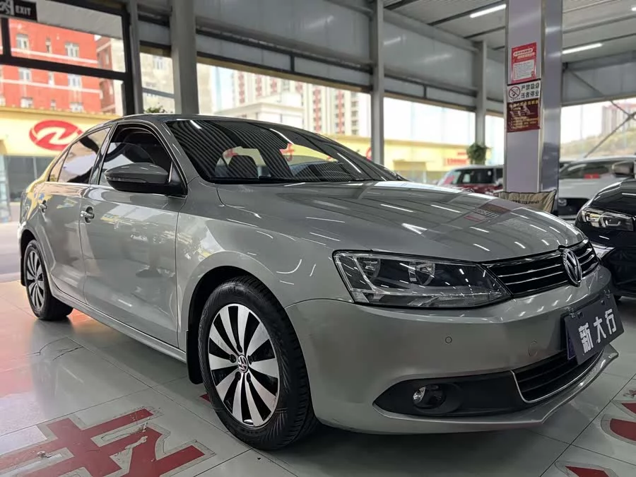 Volkswagen Sagitar