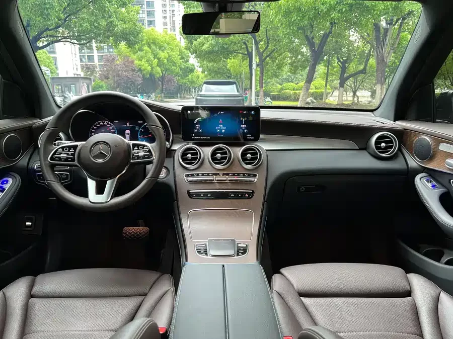 Mercedes Benz GLC