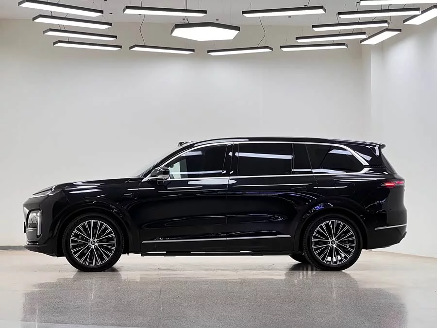 Deepal dark blue S09