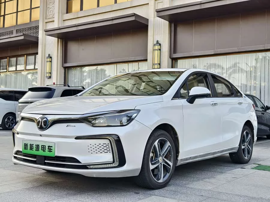 BAIC Beijing EU5