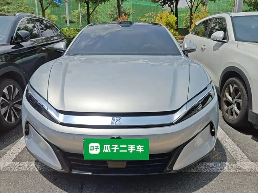 BYD Han L