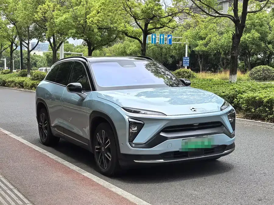 NIO ES6