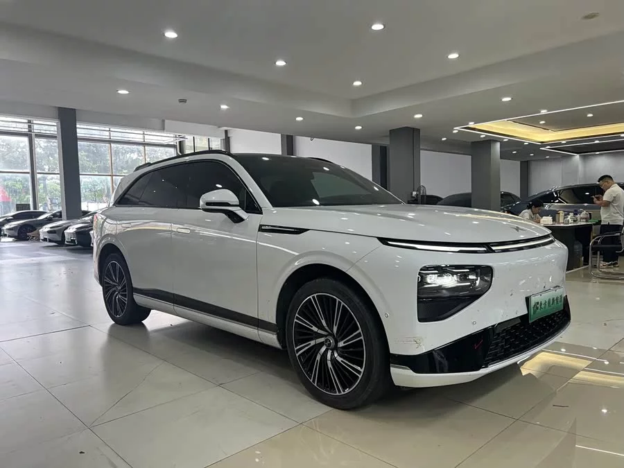 Xpeng G9