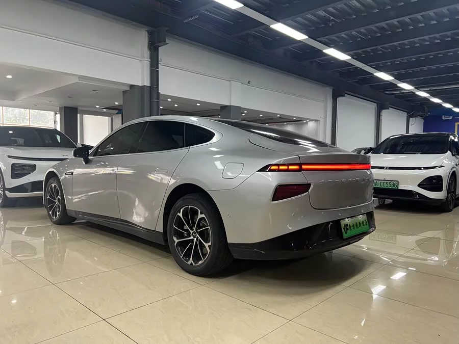 Xpeng P7