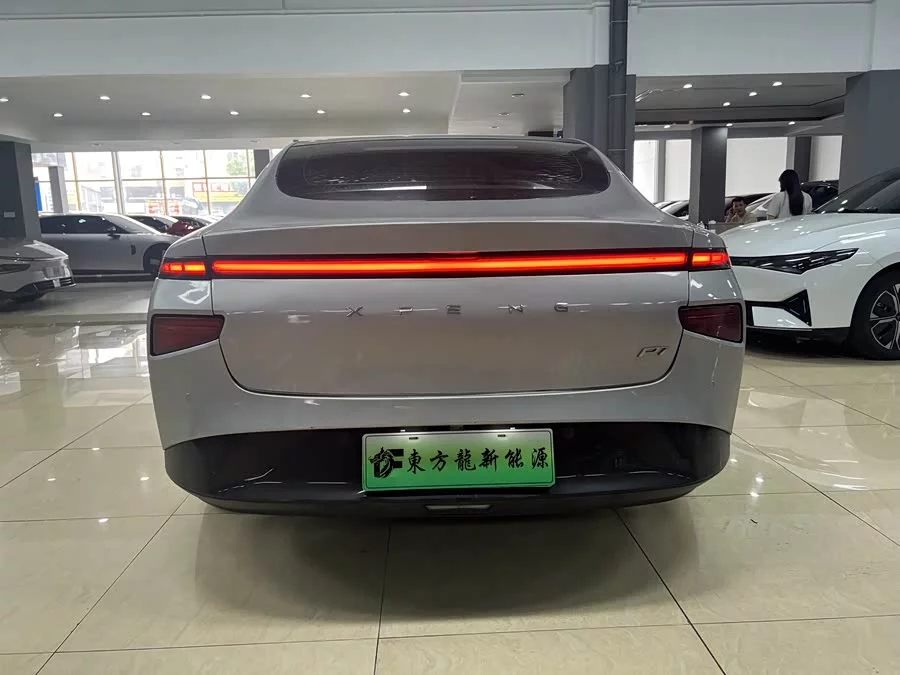 Xpeng P7