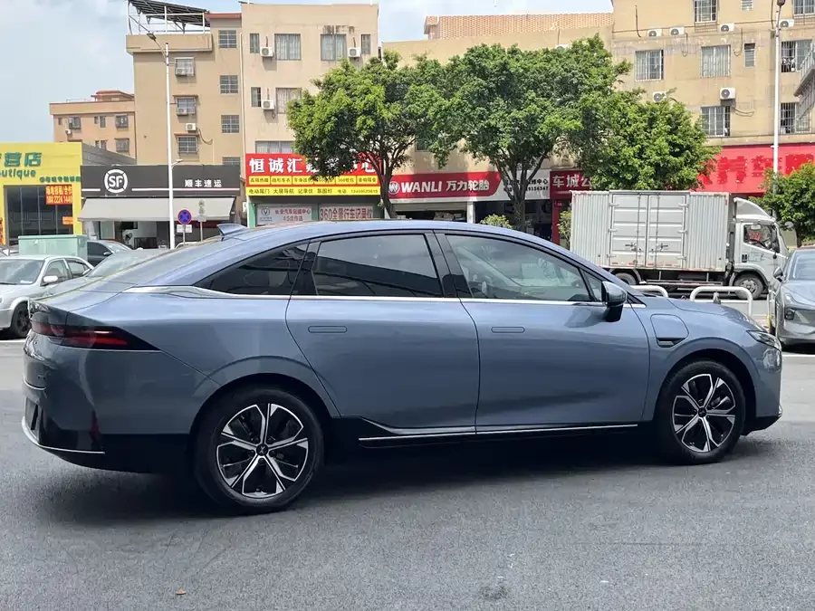 Xpeng P5
