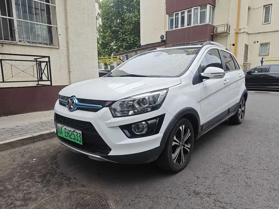 BAIC EX
