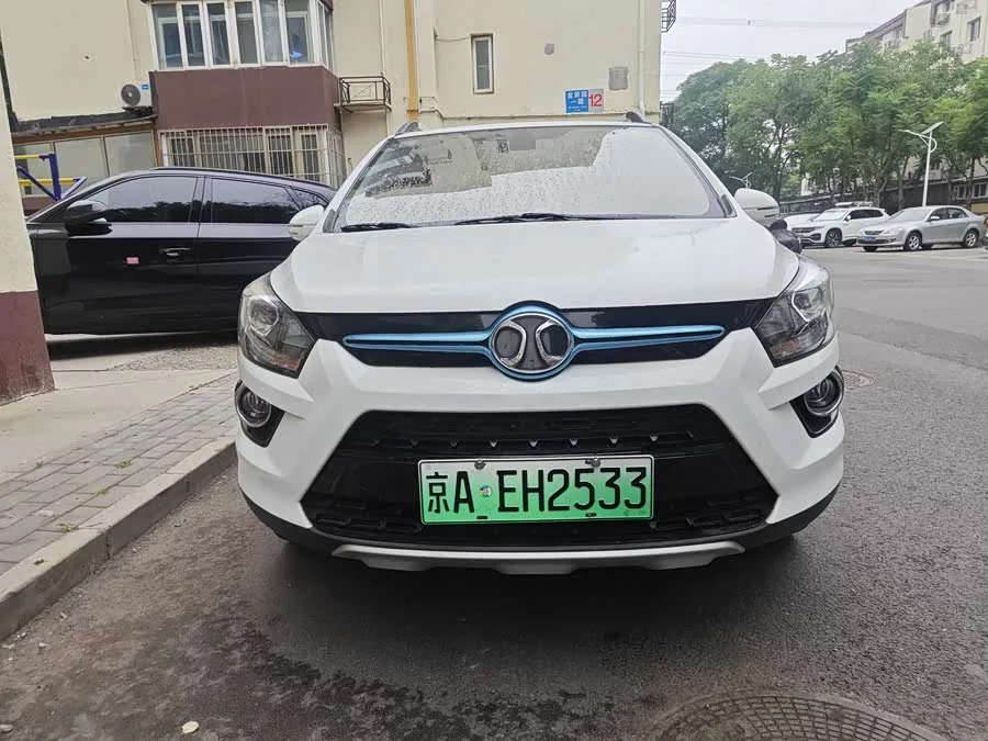 BAIC EX