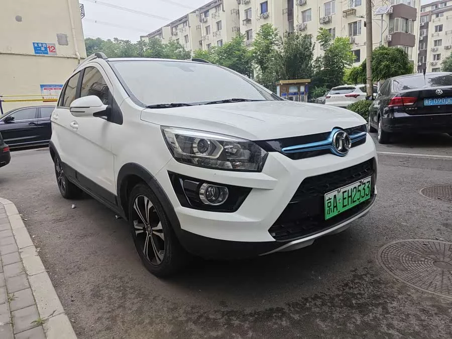 BAIC EX