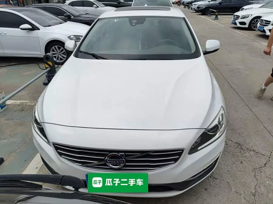 Volvo S60