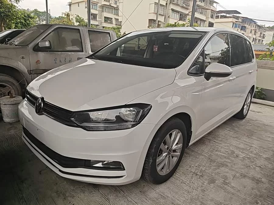Volkswagen Touran