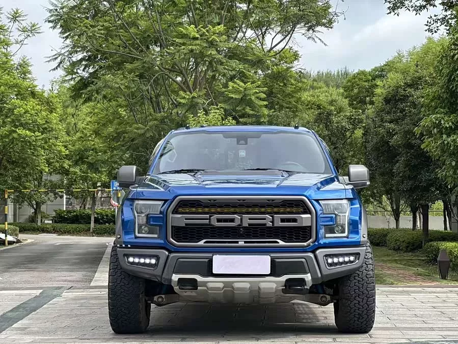 Ford F-150 Raptor