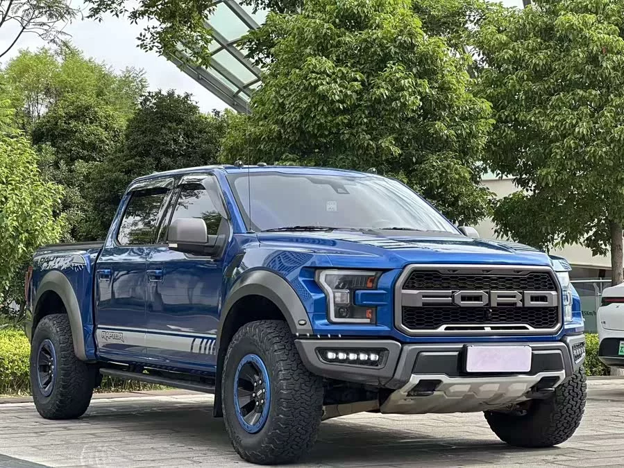 Ford F-150 Raptor