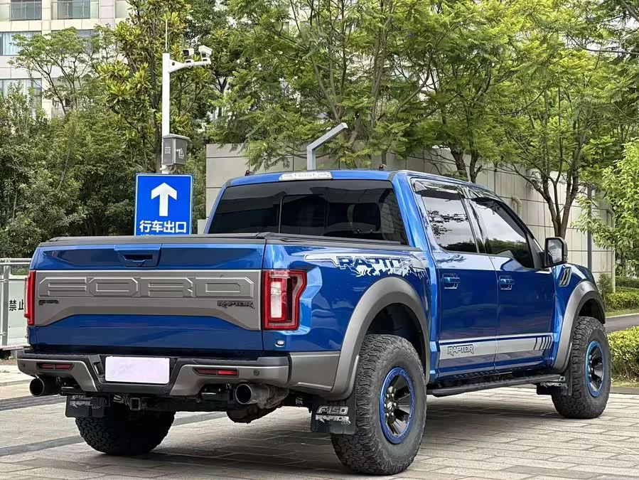Ford F-150 Raptor