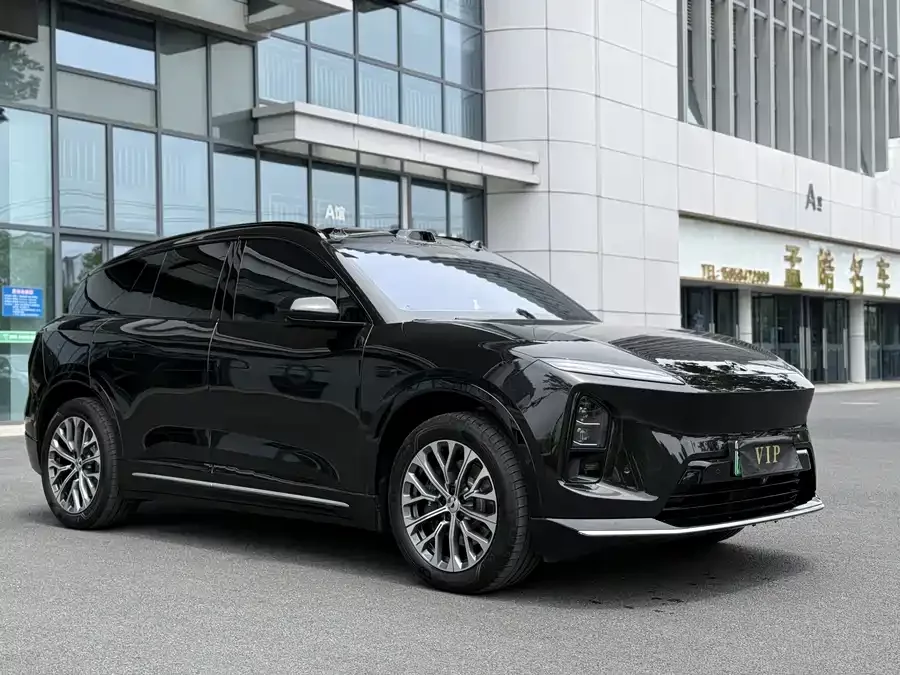 NIO ES6