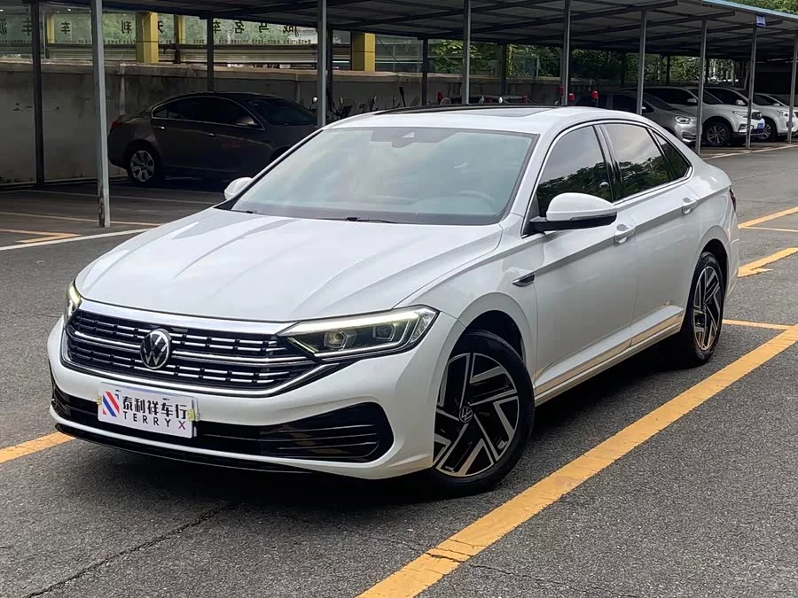 Volkswagen Sagitar
