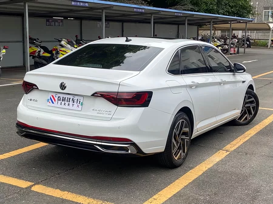 Volkswagen Sagitar