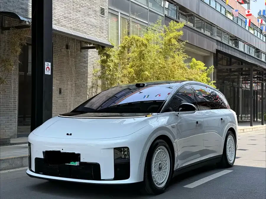 Li Ideal i8