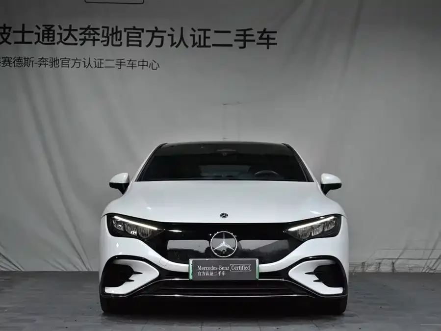 Mercedes Benz EQE