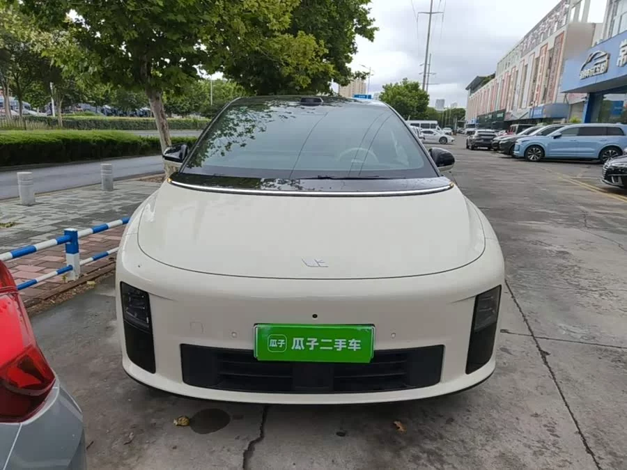 Li Auto i6