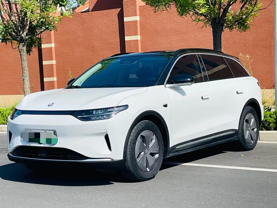 Leapmotor C11