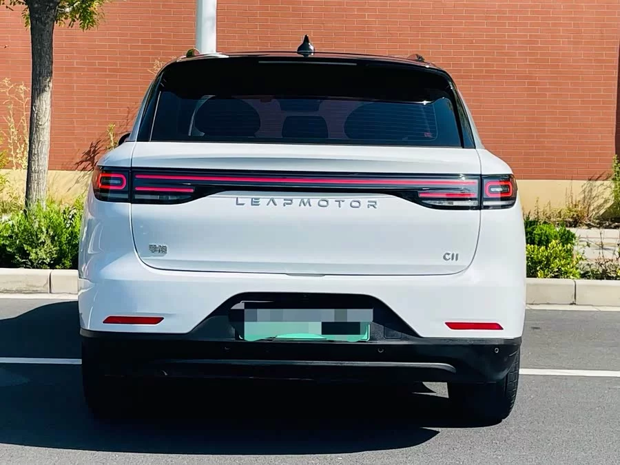 Leapmotor C11