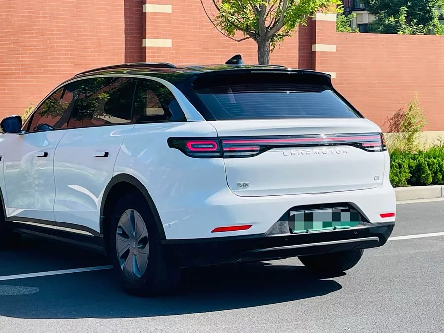 Leapmotor C11