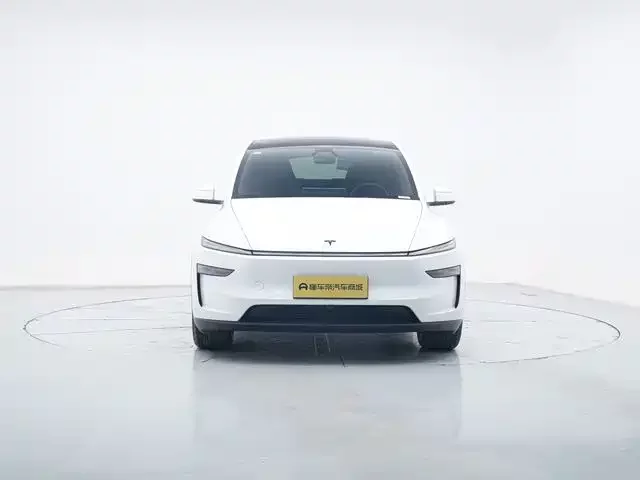 Tesla Model YL