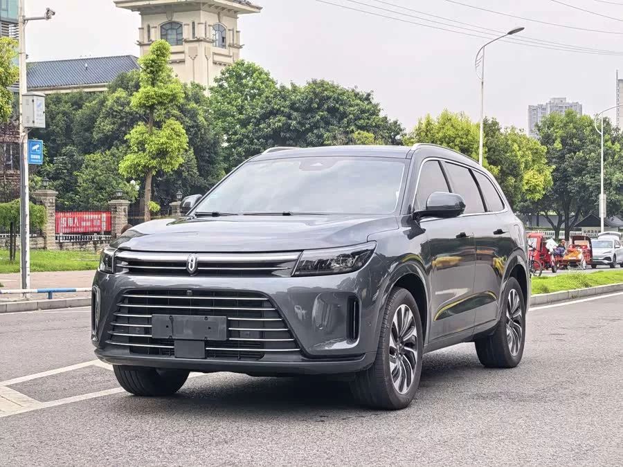 AITO Wenjie M7