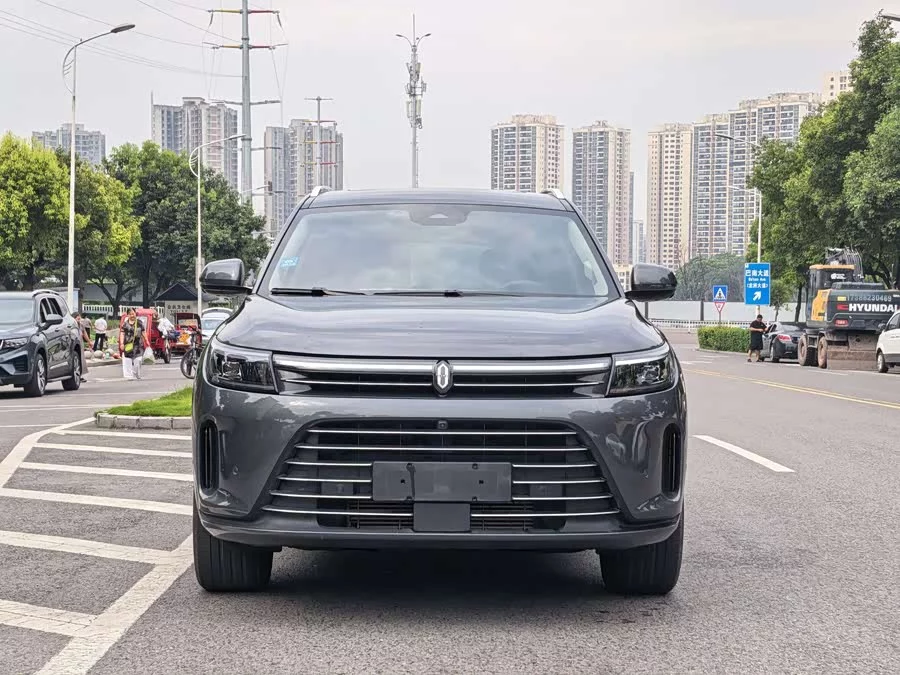 AITO Wenjie M7