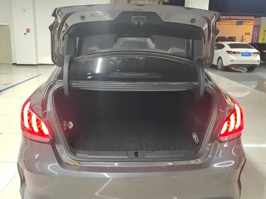 MG 5