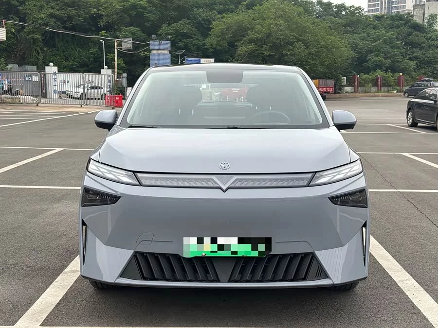 Venucia VX6