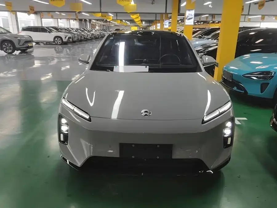 NIO ET5T