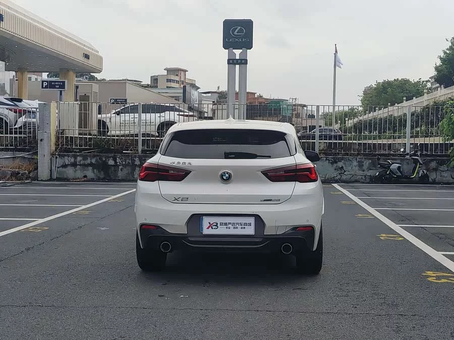 BMW X2