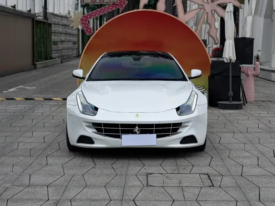 Ferrari FF