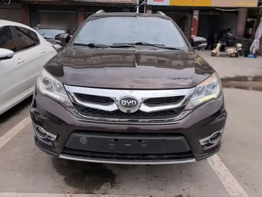 BYD S7