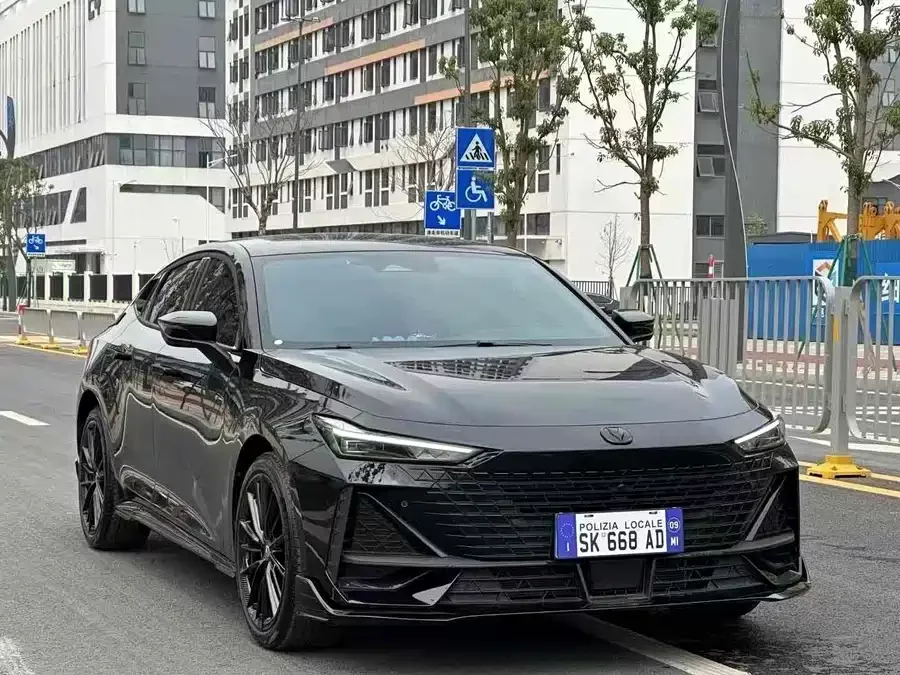 Changan UNI-V