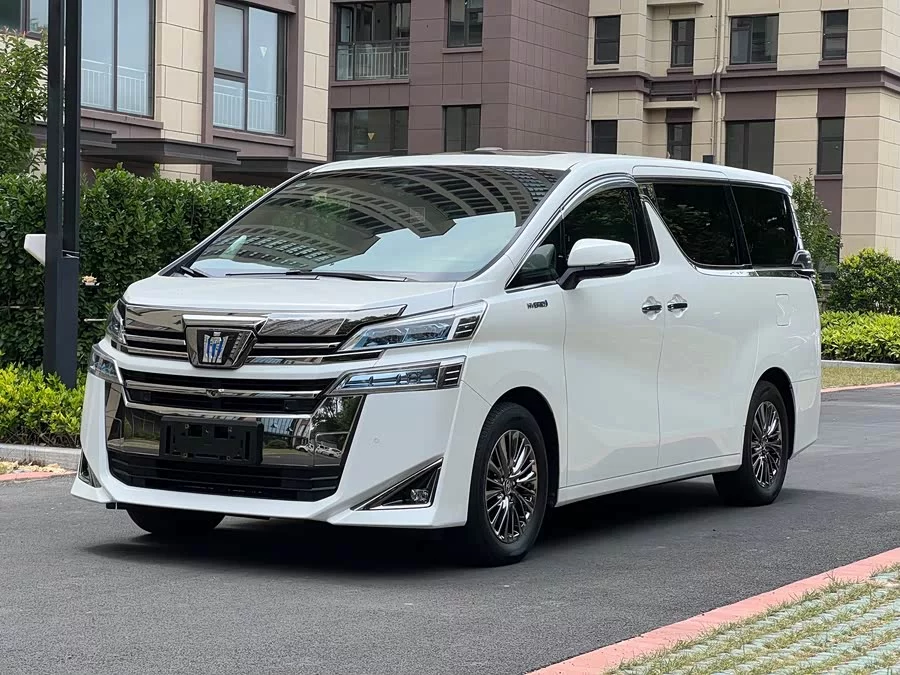 Toyota Crown Vellfire