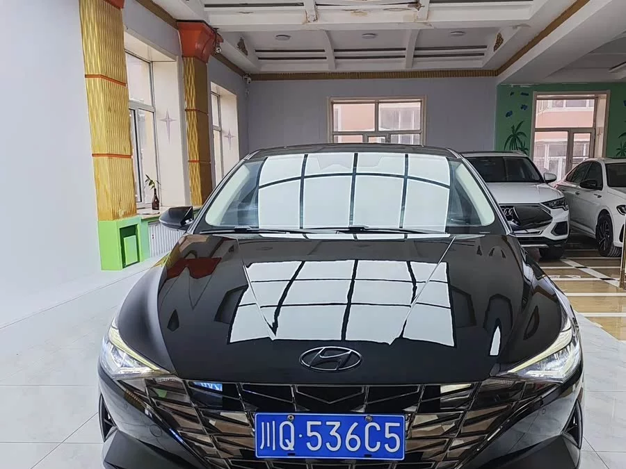 Hyundai Elantra