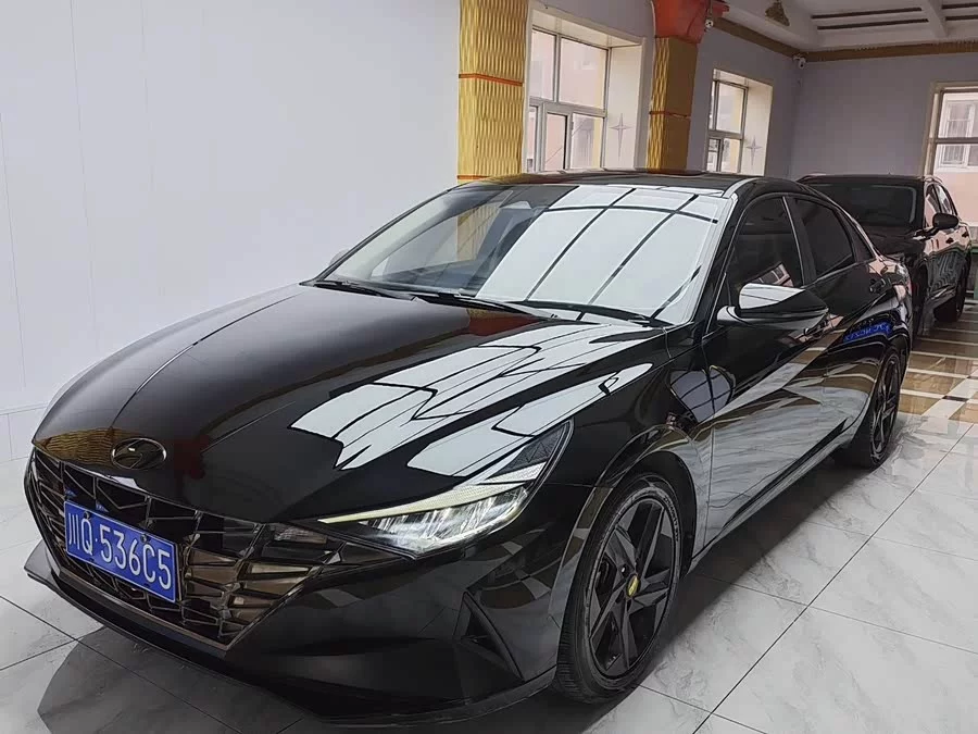 Hyundai Elantra
