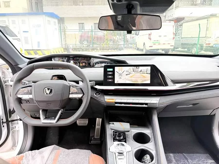 Changan UNI-V