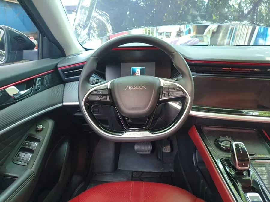 Dongfeng Yixuan MAX