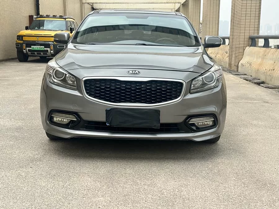 Kia K4