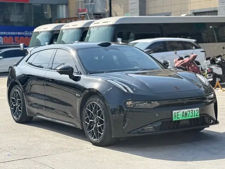 Zeekr 001