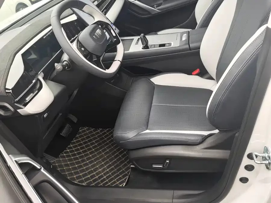 Geely Boyue L