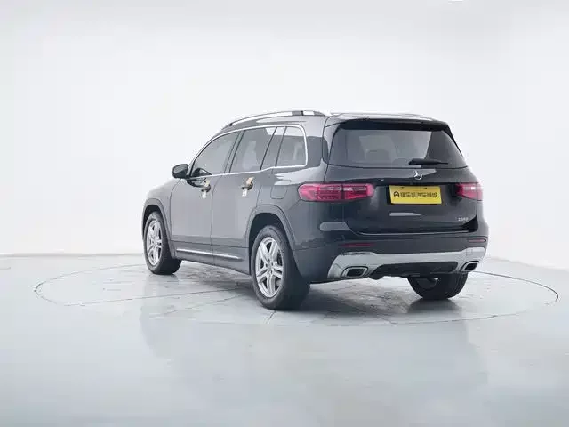 Mercedes Benz GLB