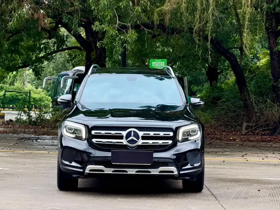 Mercedes Benz GLB