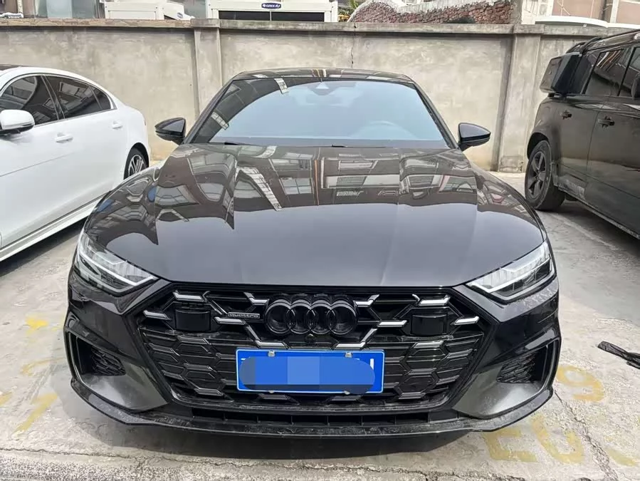 Audi A7L